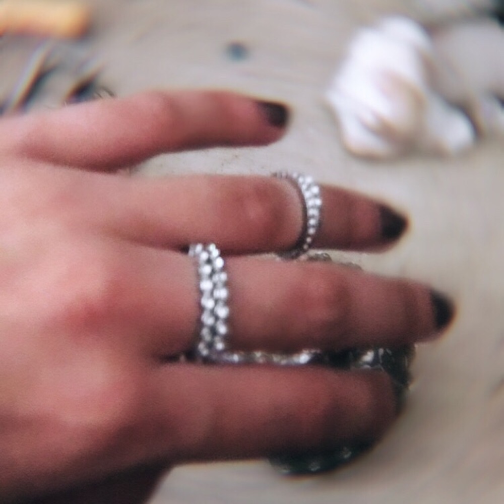 Set of rings